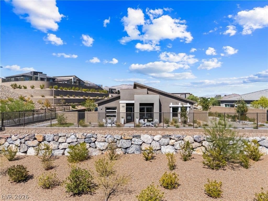 924 Kings Cliff Lane
