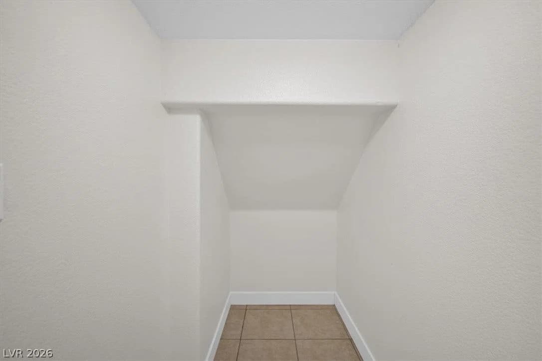 2383 Monterey Pine Drive photo 5
