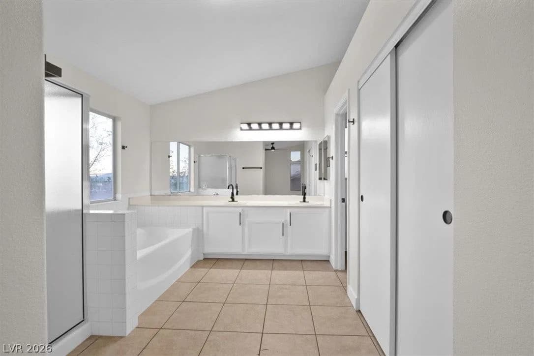 2383 Monterey Pine Drive photo 2