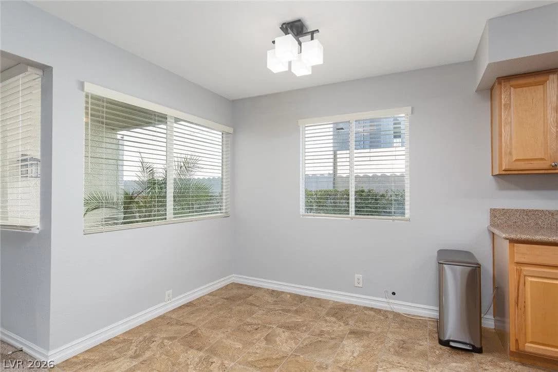 3127 Bel Air Drive photo 5