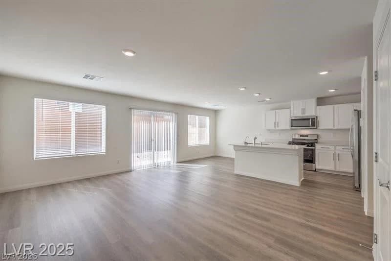 3532 Via Lucca Avenue photo 4