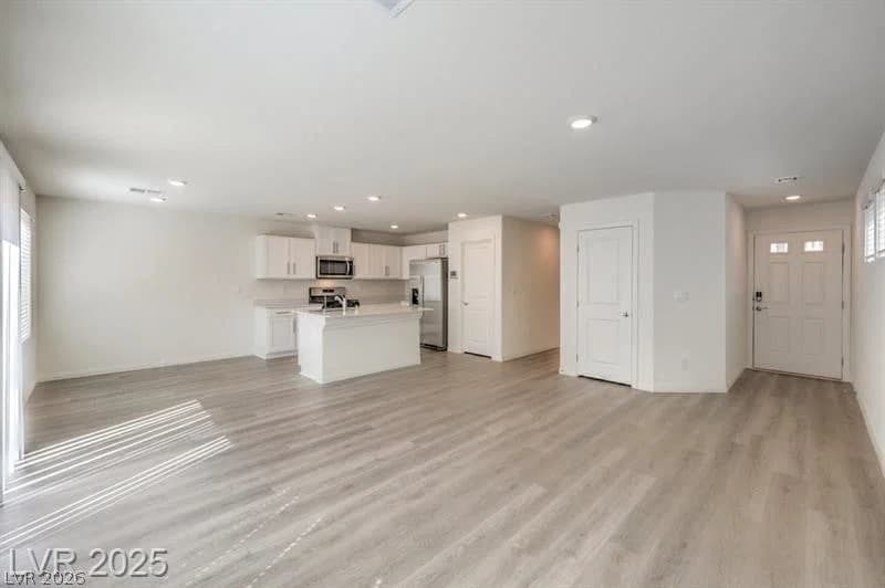 3532 Via Lucca Avenue photo 3