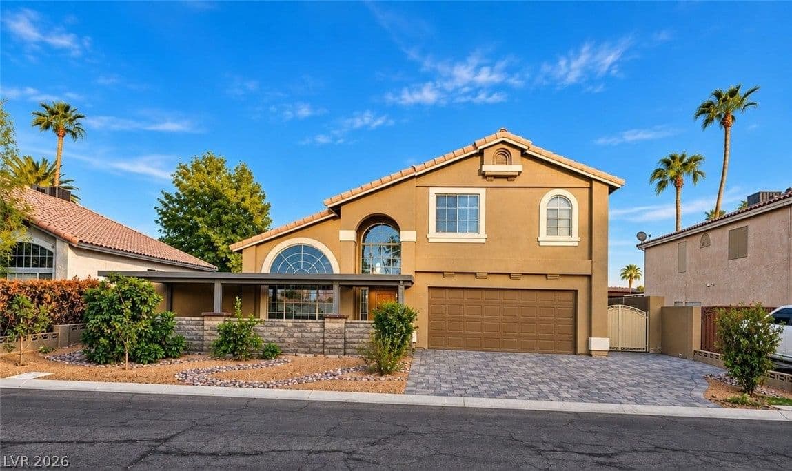 8652 Heatherstone Street photo 2