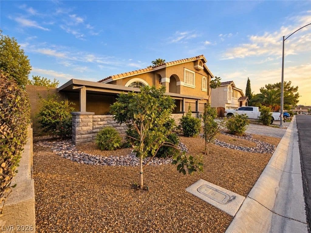 8652 Heatherstone Street photo 3