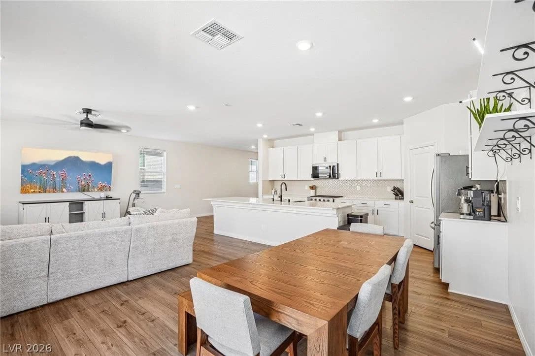 5937 Violet Crown Street photo 5