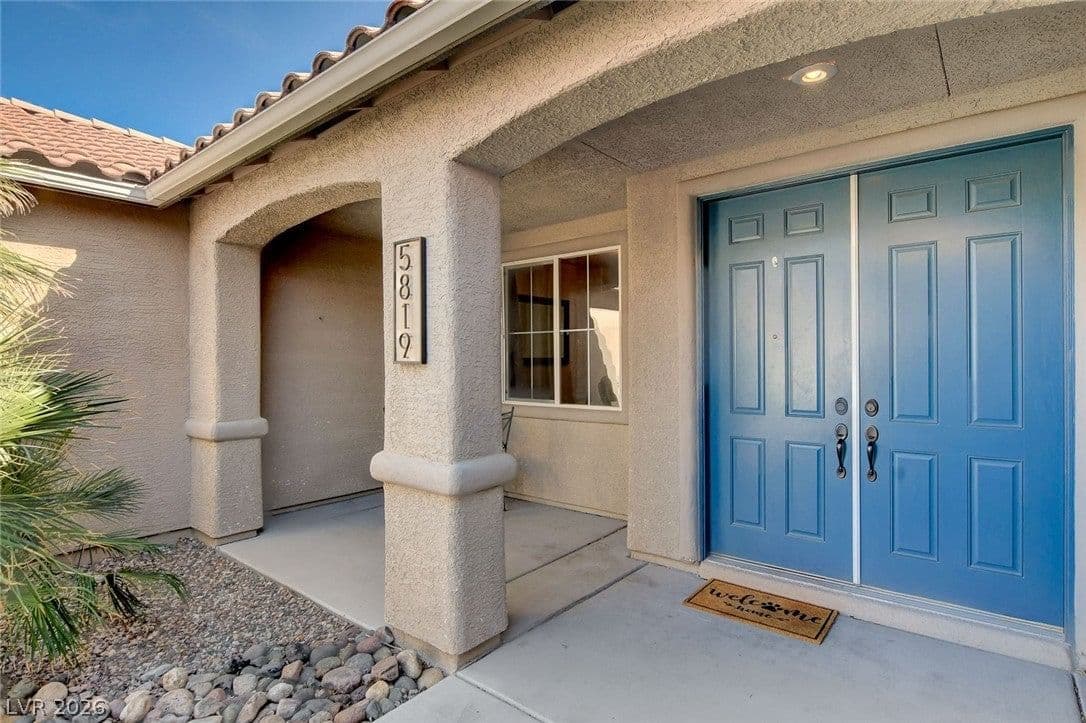 5819 Toofer Winds Court photo 3