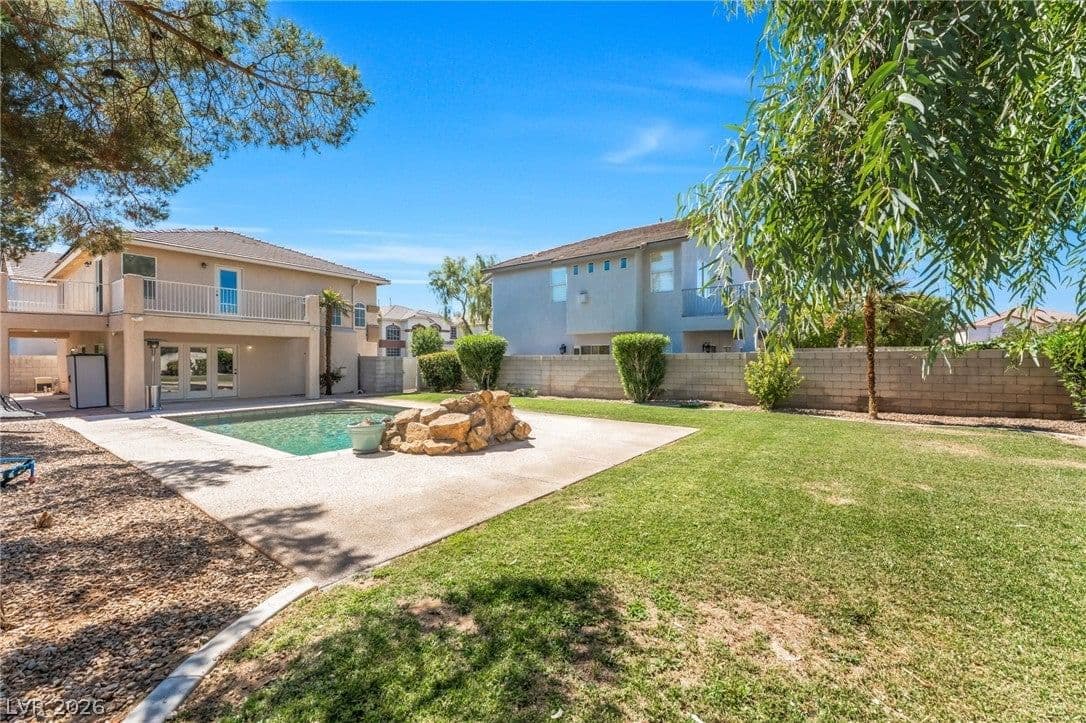 8720 Breezy Brown Avenue photo 2