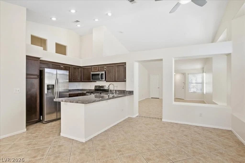 1808 Lyell Canyon Lane photo 3