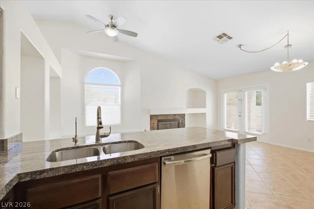 1808 Lyell Canyon Lane photo 5