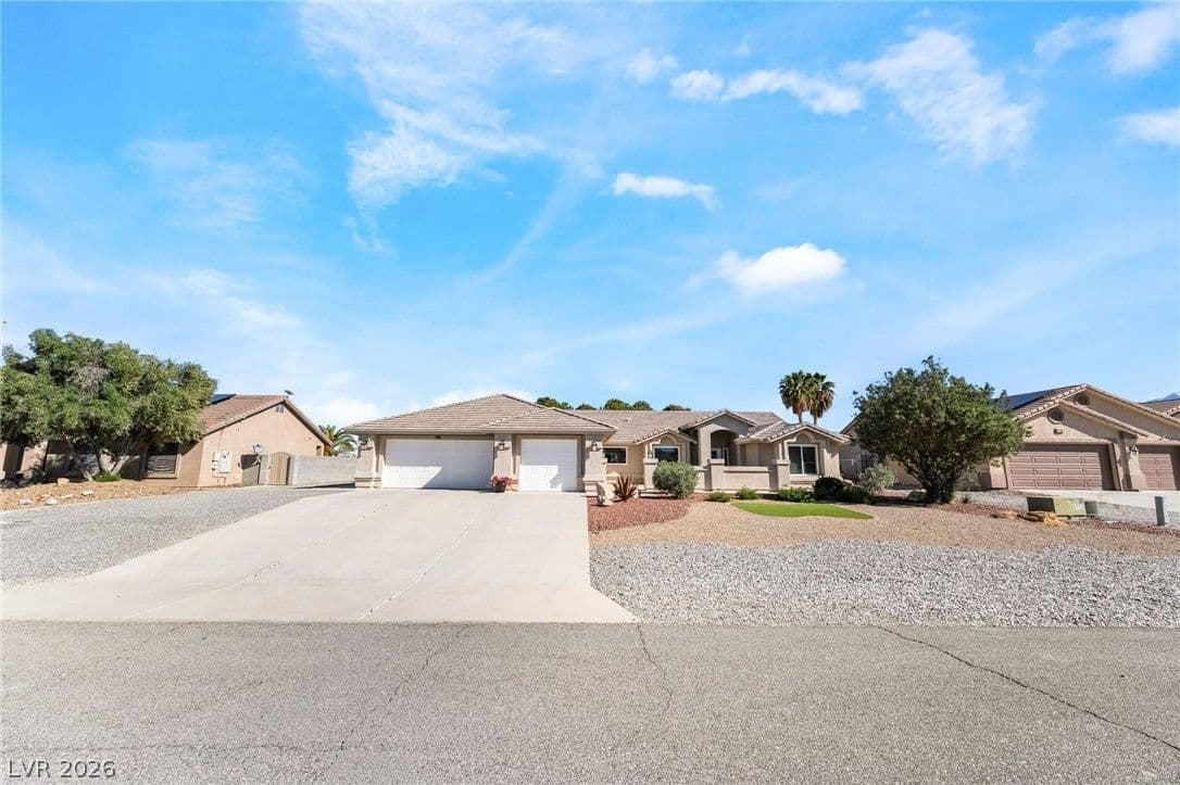 5090 Balhurst Court photo 3