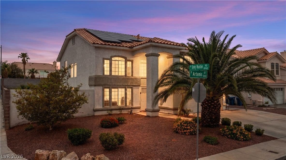 3485 Artemis Street photo 2