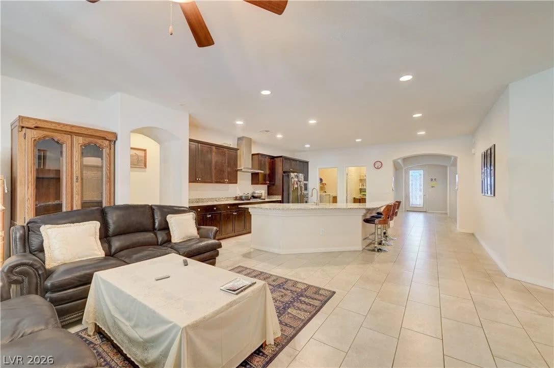 5037 Royal Indigo Street photo 4