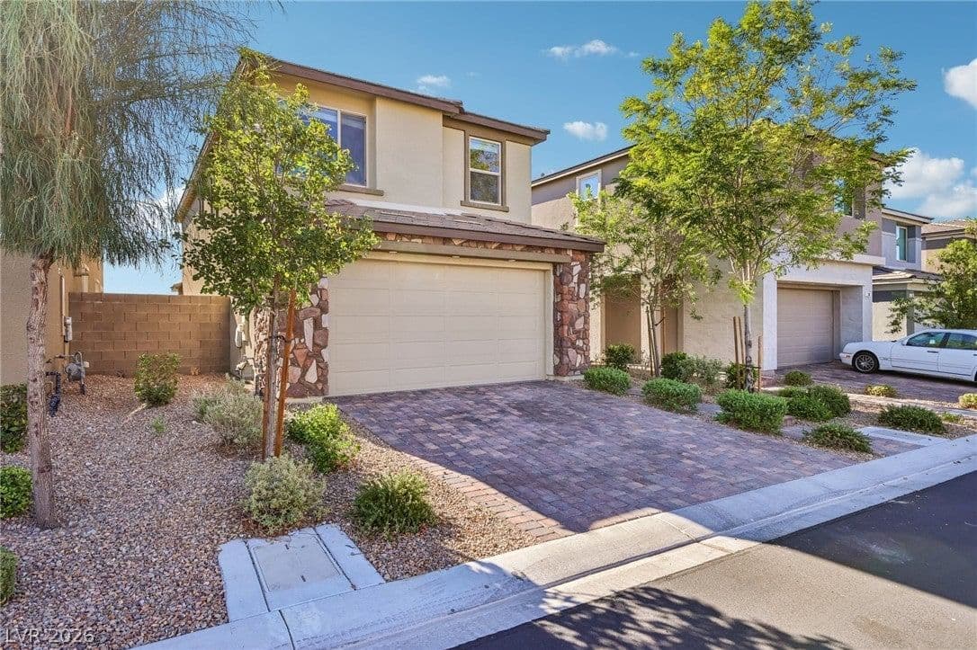 384 Wind Poppy Street photo 3