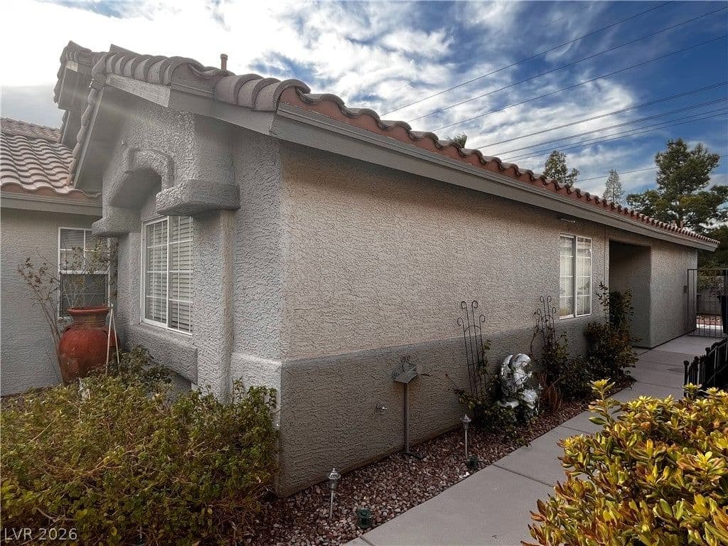 932 Rainbow Rock Street photo 4