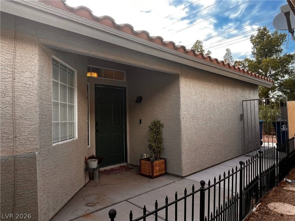 932 Rainbow Rock Street photo 5