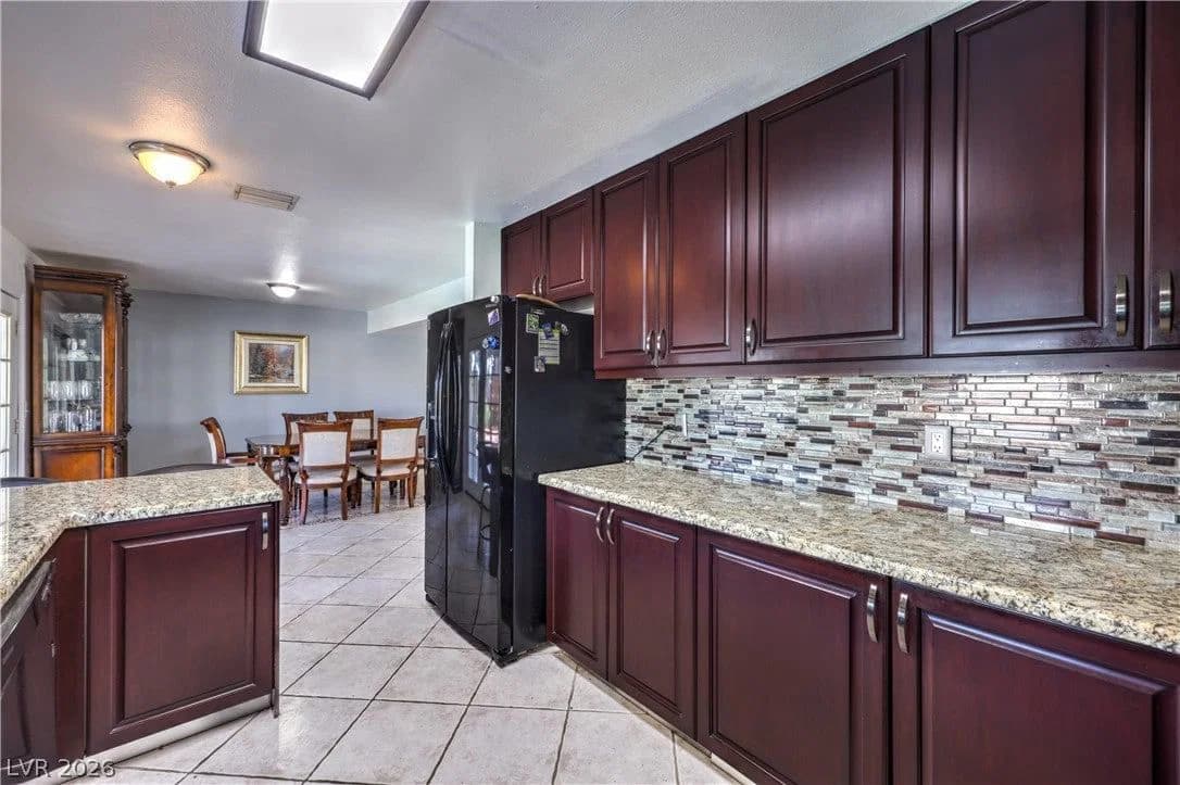 4816 Castle Rock Court photo 4