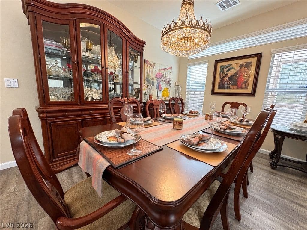 7546 Dobroyd Drive photo 4