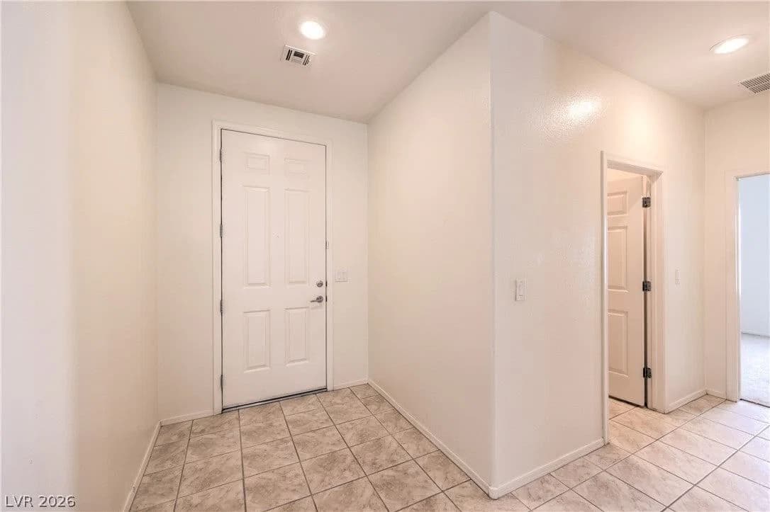 2126 Oliver Springs Street photo 4