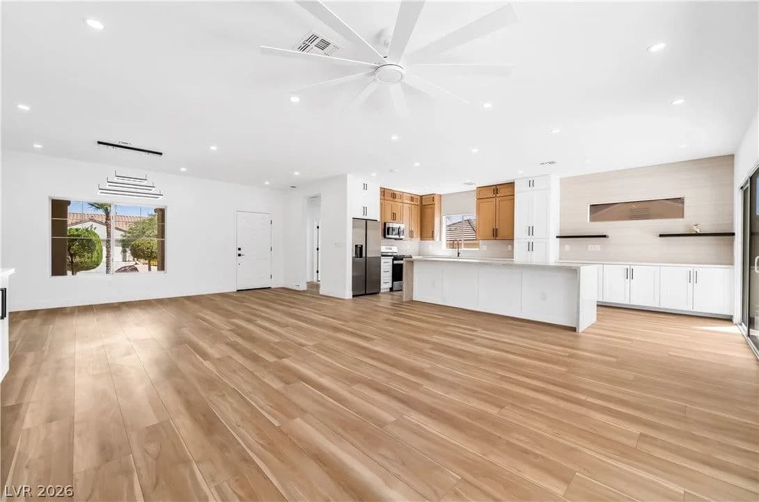 2537 Terrytown Avenue photo 2