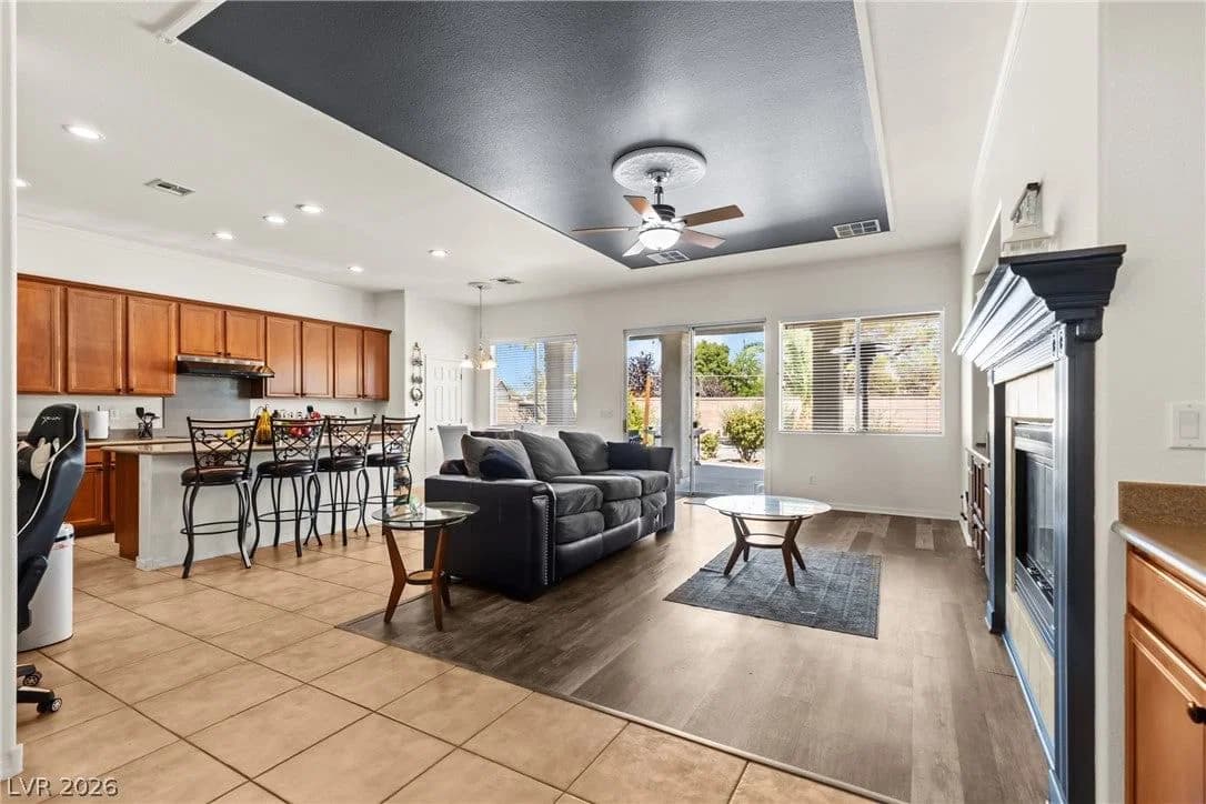 4845 Bientian Way photo 5
