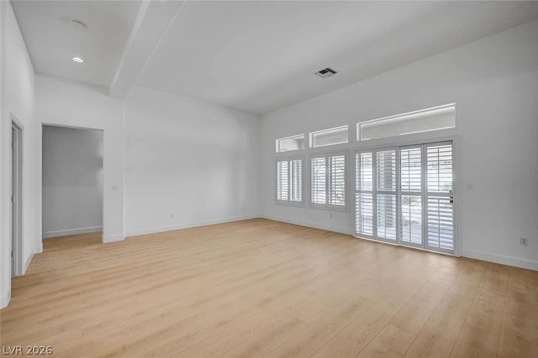 2721 Faiss Drive photo 3