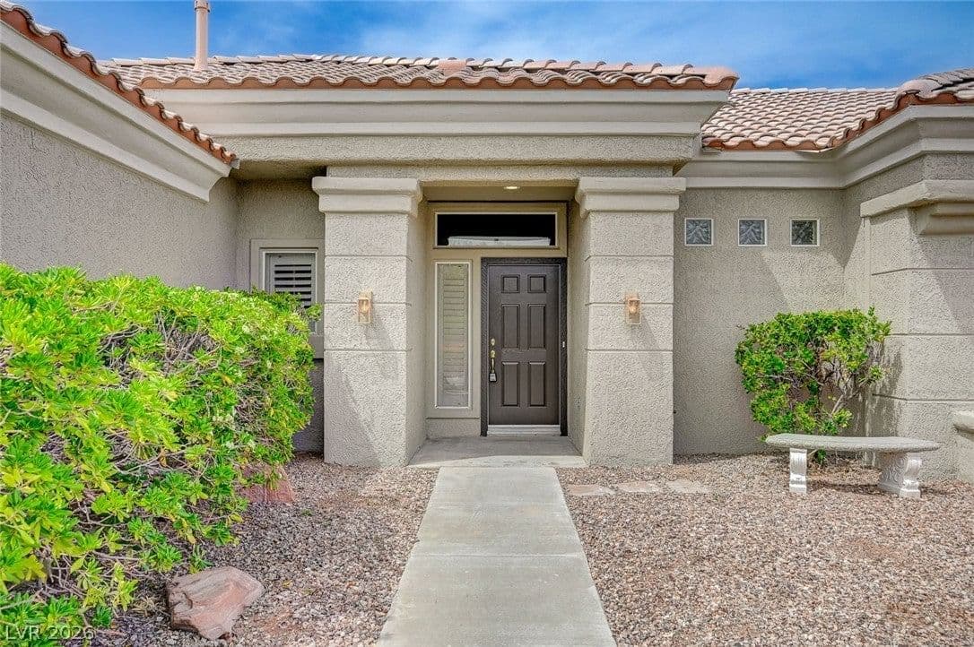 2721 Faiss Drive photo 2