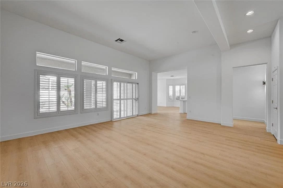 2721 Faiss Drive photo 5
