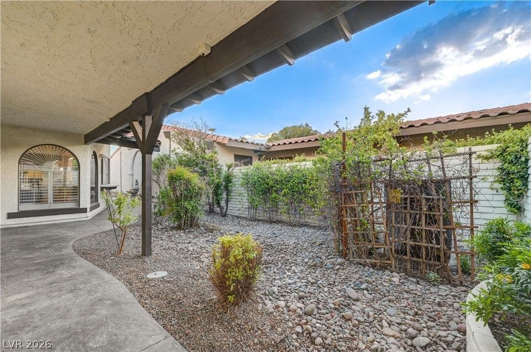 3005 Plaza De Rosa photo 4