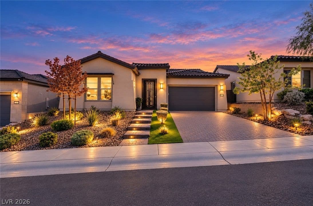 39 Autumn Palm Avenue