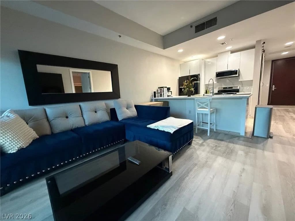4525 Dean Martin Drive
