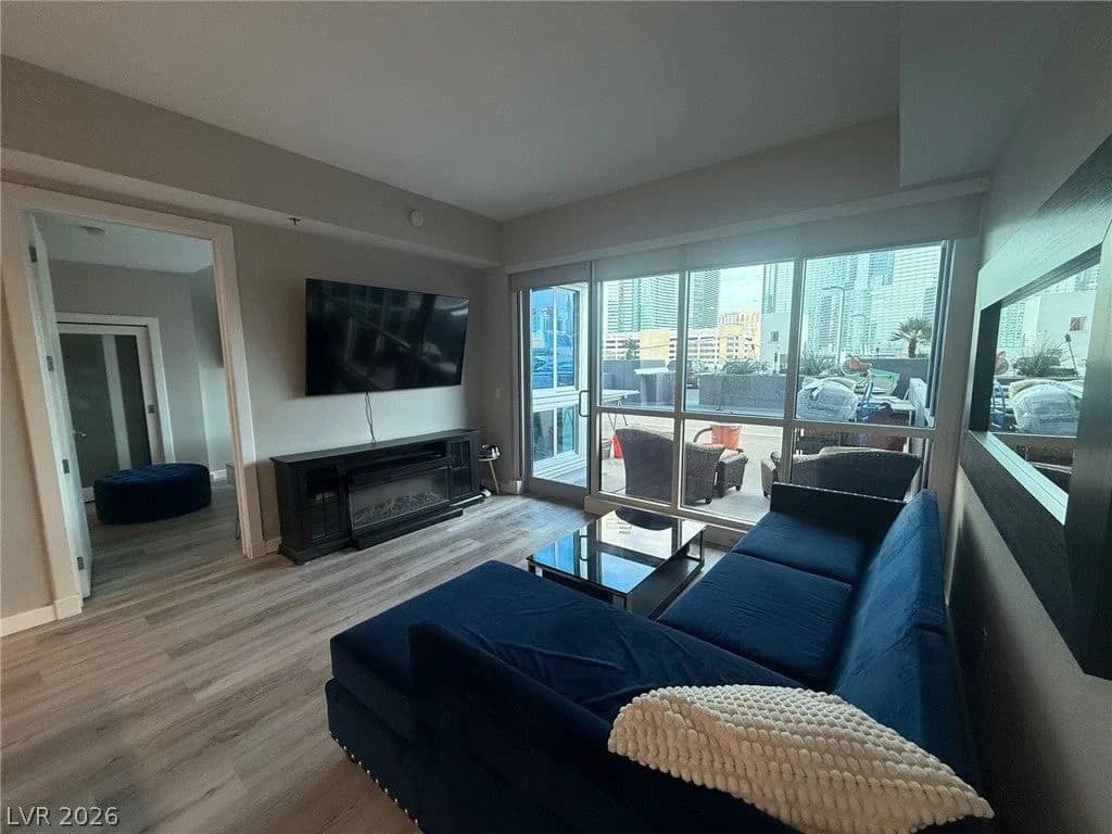 4525 Dean Martin Drive photo 5