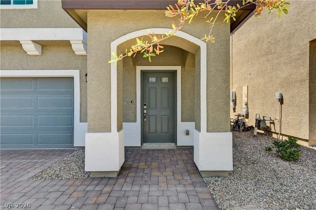 7563 Dragonfruit Avenue photo 2
