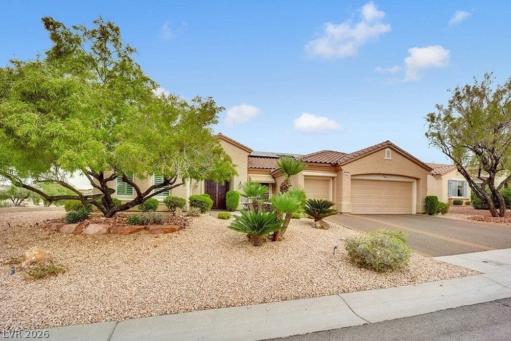 2910 Maffie Street photo 3