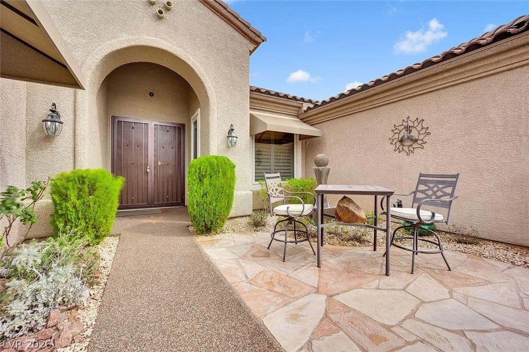 2910 Maffie Street photo 5
