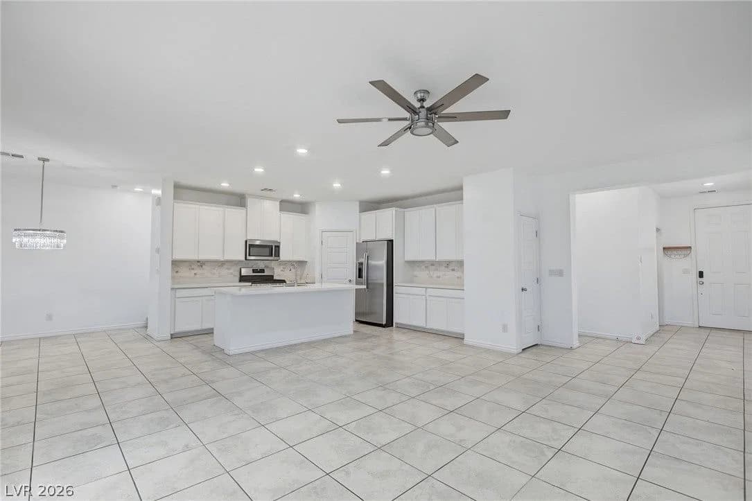 2728 Lindsey Springs Street photo 5