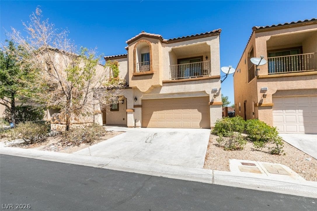 4998 Lavaliere Avenue photo 2