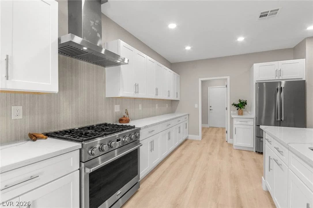 2100 Burtonsville Drive photo 3