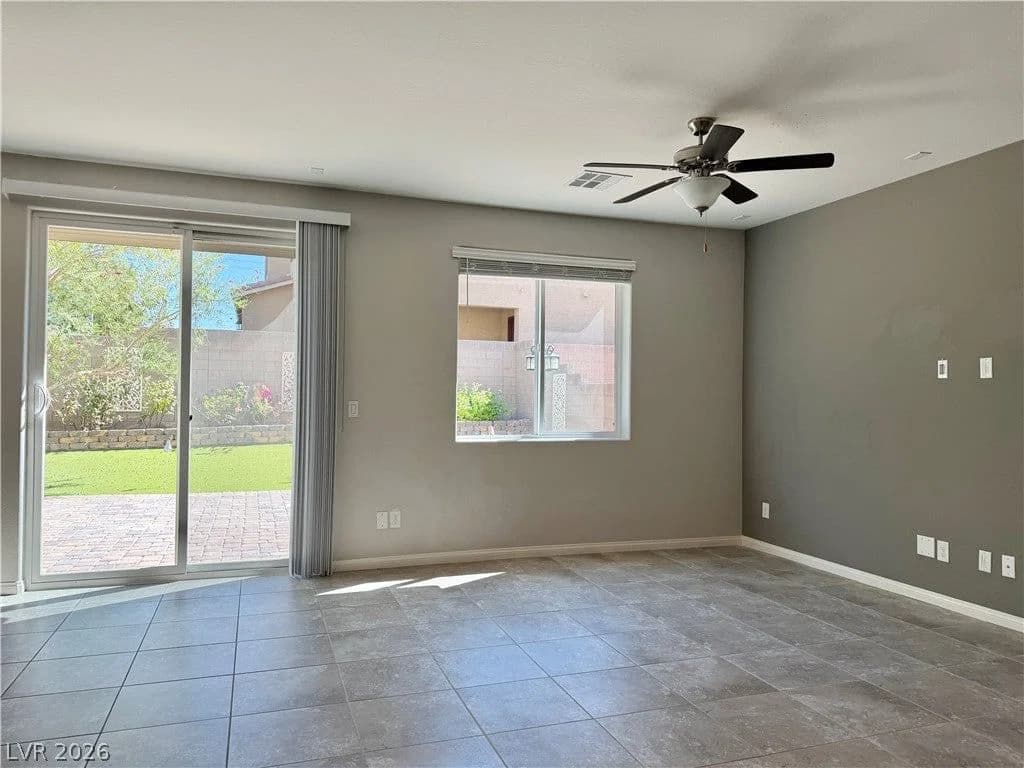 2656 Duneville Street photo 5