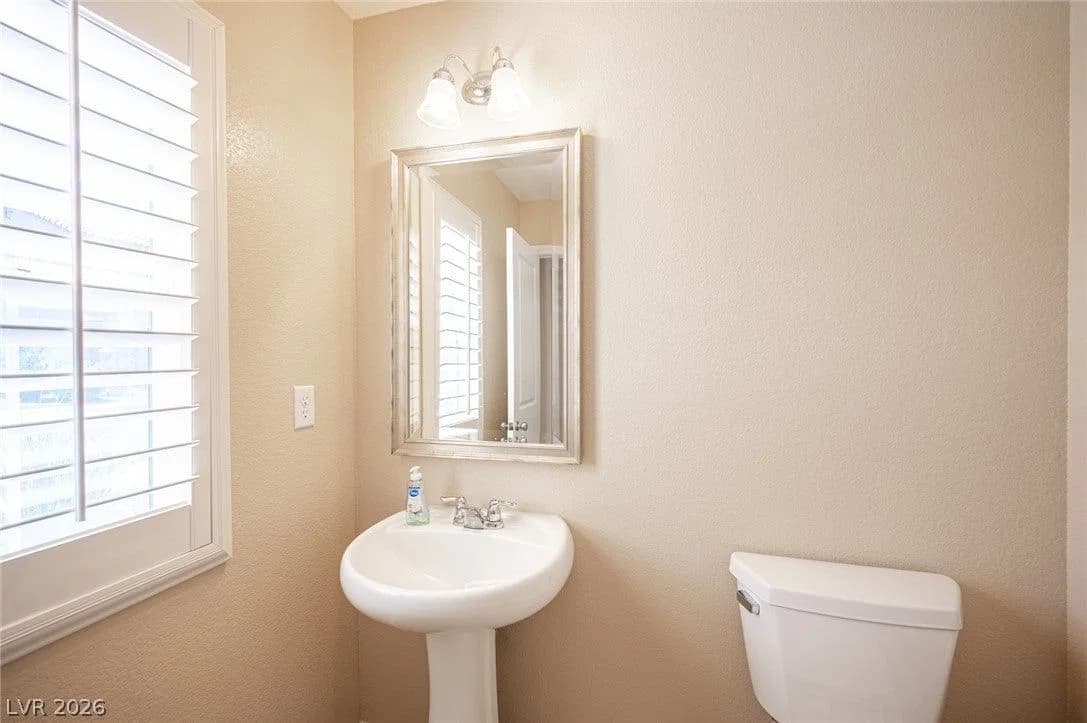 3198 Sisley Garden Avenue photo 4