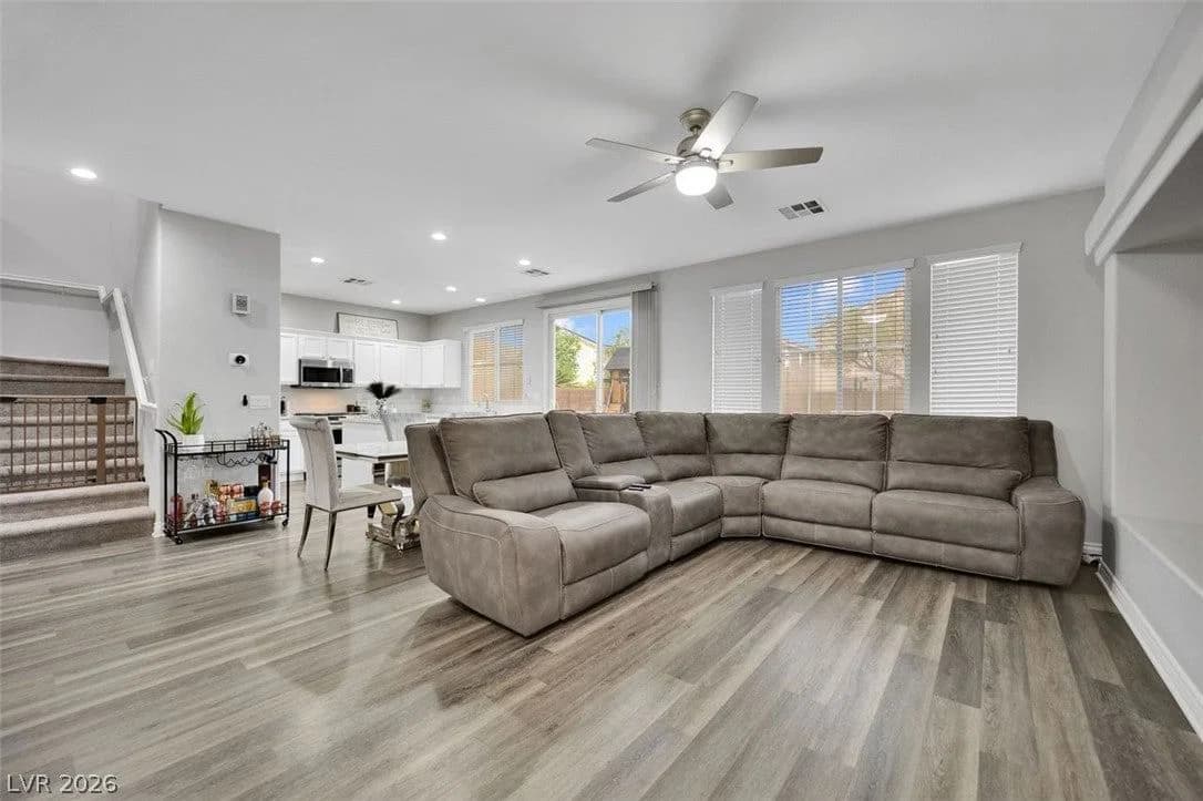 6940 Willow Warbler Street photo 4