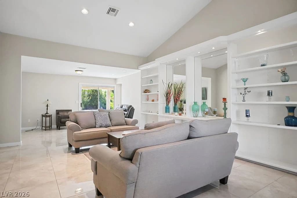2805 Bent Tree Court photo 4