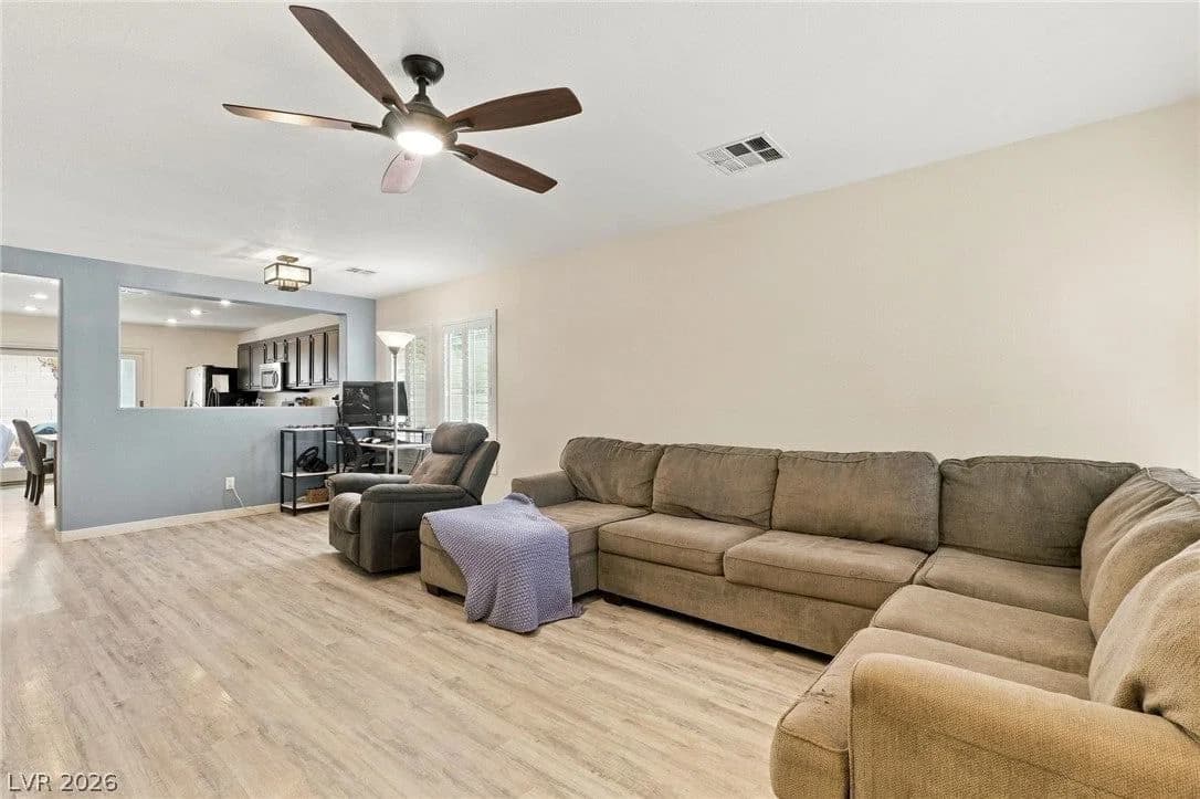 177 White Butte Street photo 4
