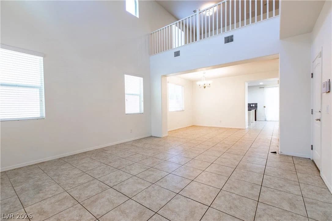 7915 Dell Ridge Avenue photo 2