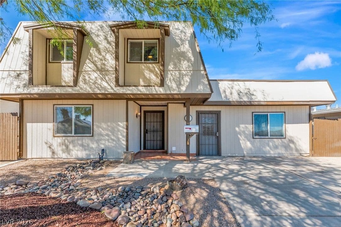 816 Antigua Street photo 4