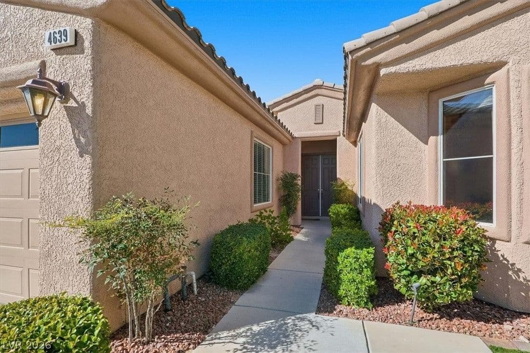 4639 Denaro Drive photo 4