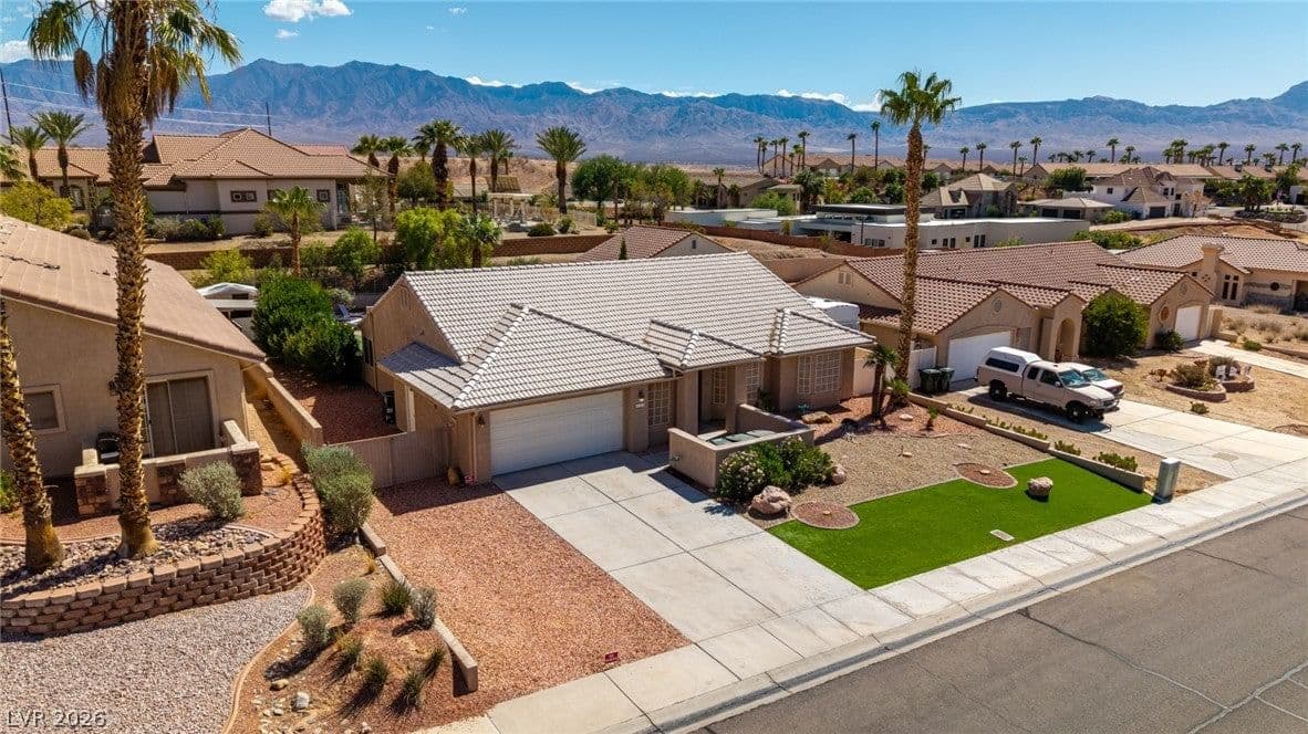 906 Chaparral Drive photo 3