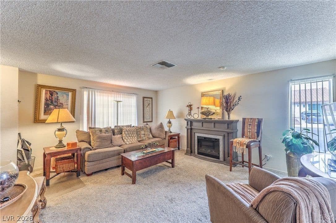 6728 Wenatchee Drive photo 4