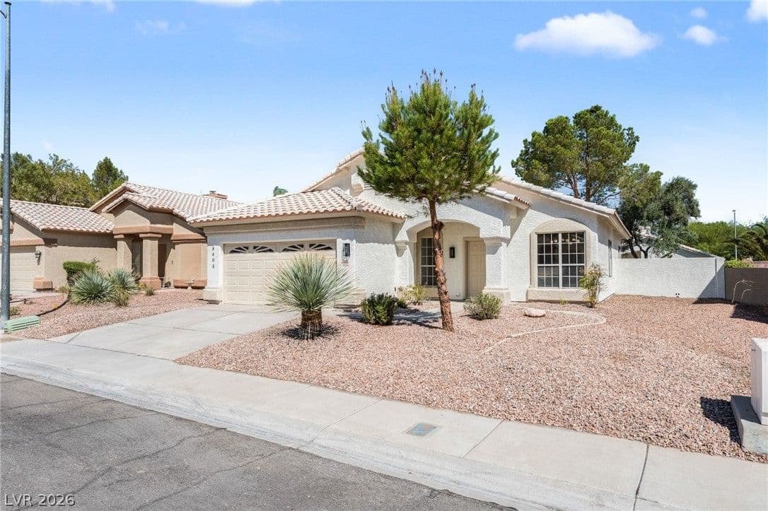 8408 Sea Glen Drive photo 2