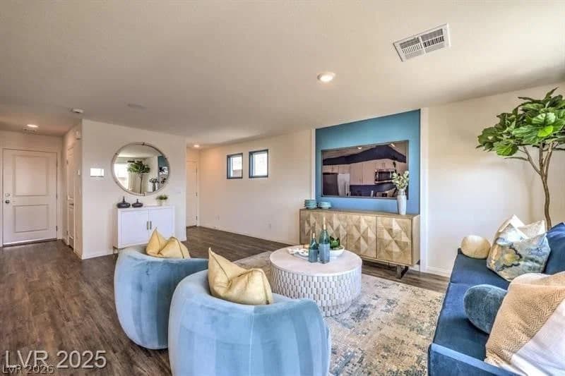 3520 Via Lucca Avenue photo 4