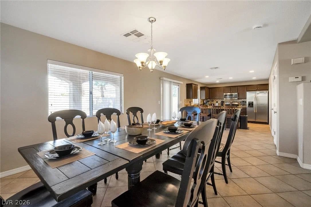 684 Gritty Garnet Avenue photo 4